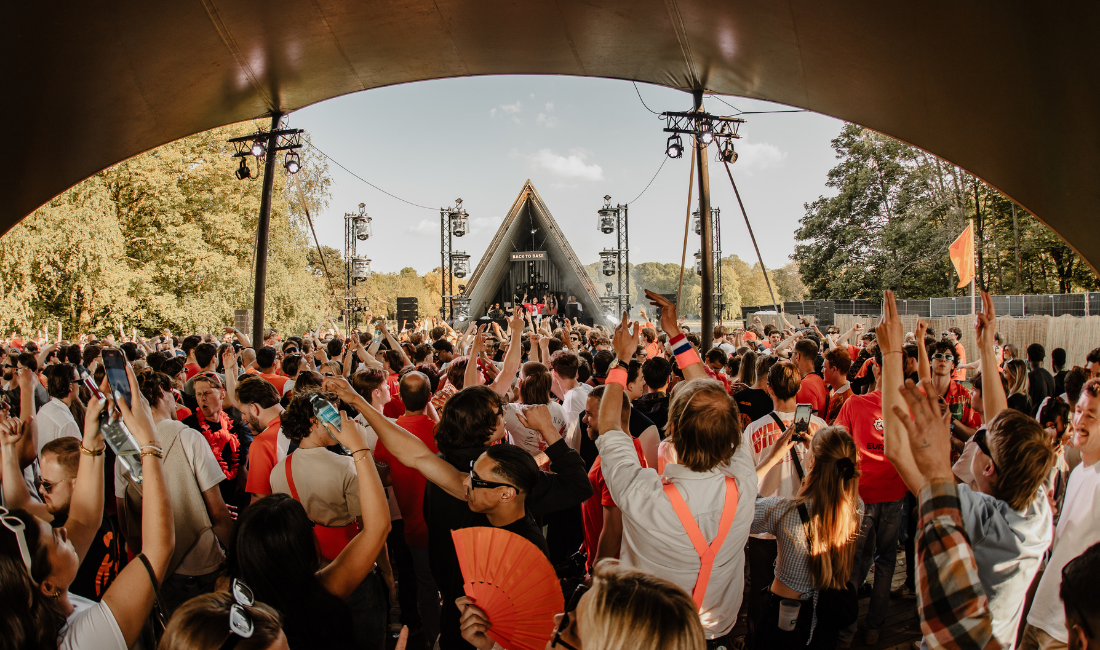 Oranjeroes - Snelbussen